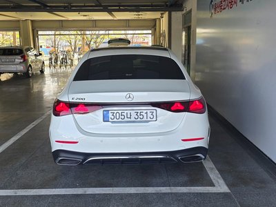 MERCEDES-BENZ E-CLASS - 4