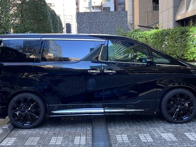 TOYOTA ALPHARD - 4