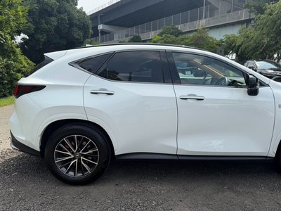 صورة مصغرة 19 لـ 2025 Lexus NX