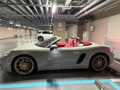 صورة مصغرة 17 لـ 2023 Porsche 718