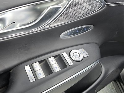 2022 Genesis ELECTRIFIED GV70 — миниатюра 28