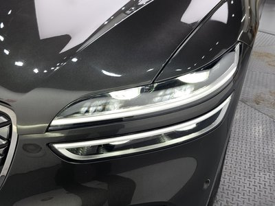 2022 Genesis ELECTRIFIED GV70 photo 9
