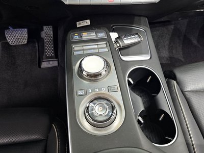 2022 Genesis ELECTRIFIED GV70 — миниатюра 12