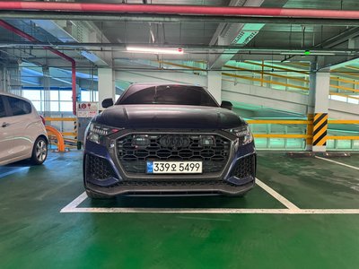 AUDI RS Q8 - 4