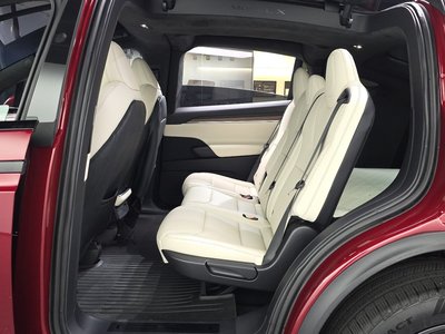 صورة مصغرة 16 لـ 2026 Tesla MODEL X