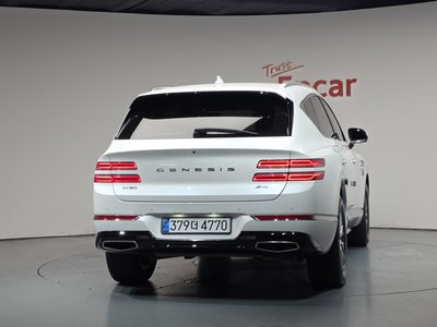 صورة 4 لـ 2022 Genesis GV80