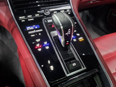 PORSCHE PANAMERA - 9