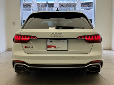 AUDI RS4 AVANT - 8