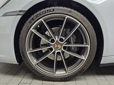 صورة 6 لـ 2024 Porsche 911