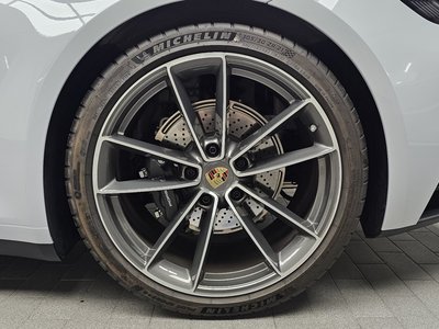 صورة 8 لـ 2024 Porsche 911