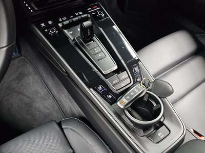 صورة مصغرة 12 لـ 2024 Porsche 911
