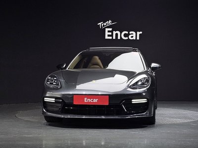 PORSCHE PANAMERA - 2