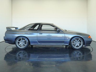 NISSAN SKYLINE GT-R - 6