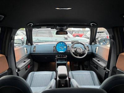 2026 MINI COOPER COUNTRYMAN photo 2