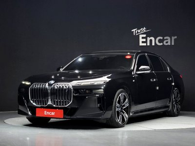 BMW I7 - 1