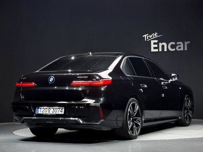 BMW I7 - 5