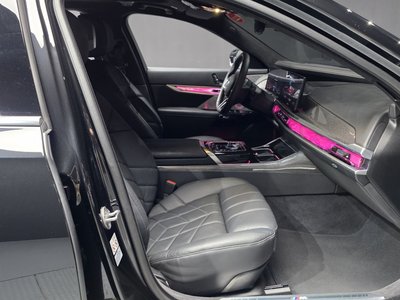 2024 BMW I7 — миниатюра 11