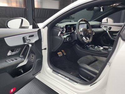 MERCEDES-BENZ CLA - 10