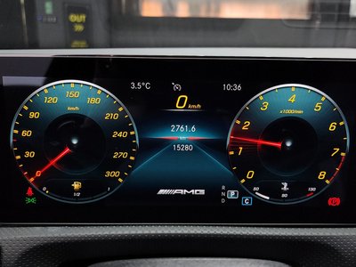 MERCEDES-BENZ CLA - 8