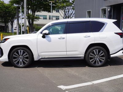 2023 Lexus LX 照片 3