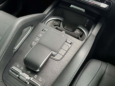 2026 Mercedes-BENZ GLS — миниатюра 36