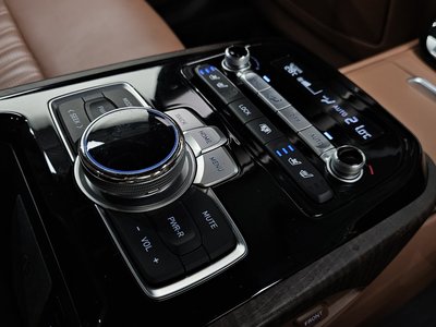 2021 Genesis G90 — миниатюра 27