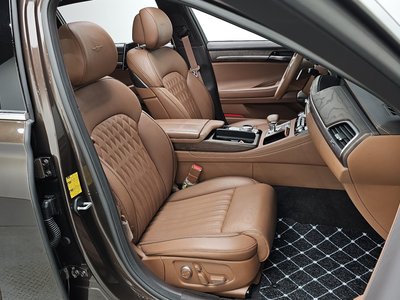 2021 Genesis G90 — миниатюра 16