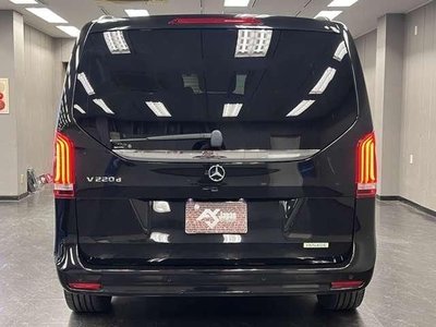 2022 Mercedes-BENZ V-CLASS photo 9