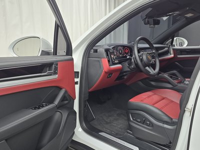 PORSCHE CAYENNE - 10