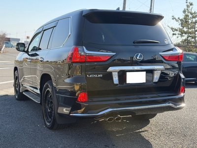 LEXUS LX - 8