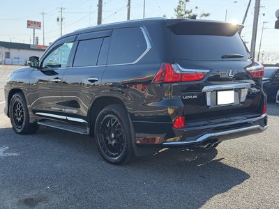 LEXUS LX - 10