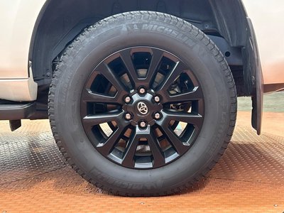 2023 Toyota LAND CRUISER PRADO — миниатюра 54