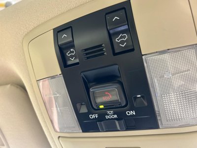 2023 Toyota LAND CRUISER PRADO — миниатюра 38
