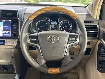 2023 Toyota LAND CRUISER PRADO — миниатюра 12