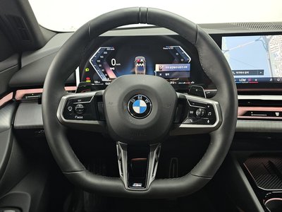 صورة مصغرة 19 لـ 2026 BMW 5 SERIES