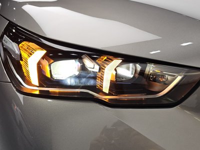 2026 BMW 5 SERIES 照片 9
