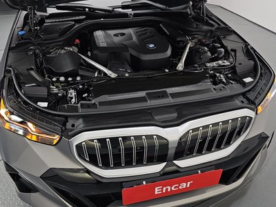 2026 BMW 5 SERIES 照片 7