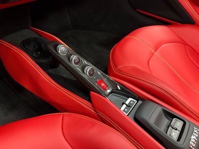 FERRARI F8 SPIDER - 9