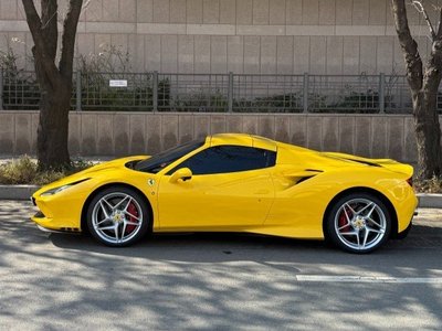 FERRARI F8 SPIDER - 2