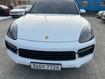 PORSCHE CAYENNE - 1
