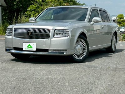 TOYOTA CENTURY - 1
