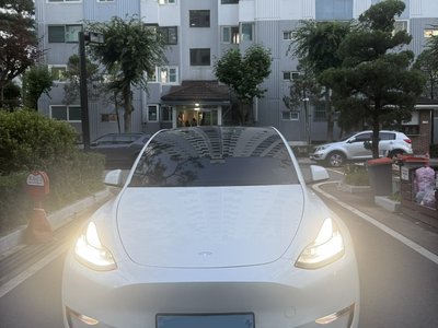 2022 Tesla MODEL Y photo 2