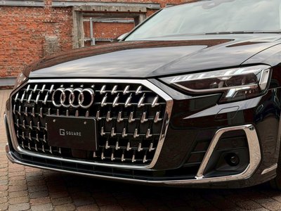 AUDI A8 - 8