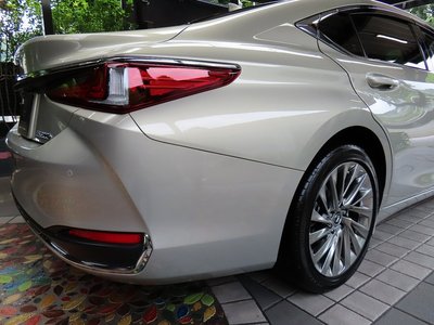 صورة مصغرة 28 لـ 2025 Lexus ES