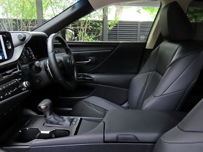 صورة مصغرة 72 لـ 2025 Lexus ES
