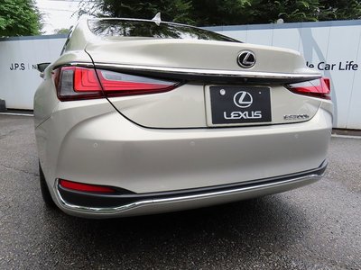 صورة مصغرة 87 لـ 2025 Lexus ES