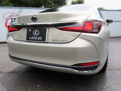 صورة مصغرة 85 لـ 2025 Lexus ES