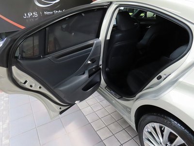 صورة مصغرة 73 لـ 2025 Lexus ES