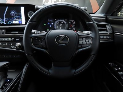 صورة مصغرة 58 لـ 2025 Lexus ES