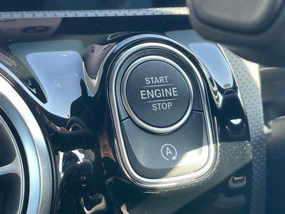 MERCEDES-BENZ CLA - 9